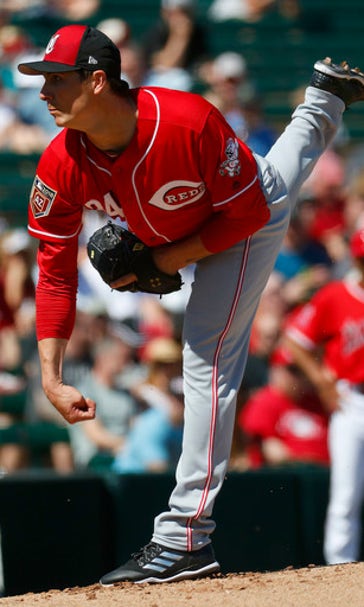 First rain delay: Reds reschedule opener vs Nationals